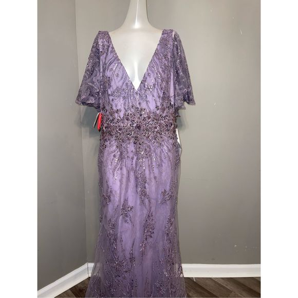 MAC DUGGAL VINTAGE FLUTTER SLEEVE EVENING GOWN - Picture 5 of 12